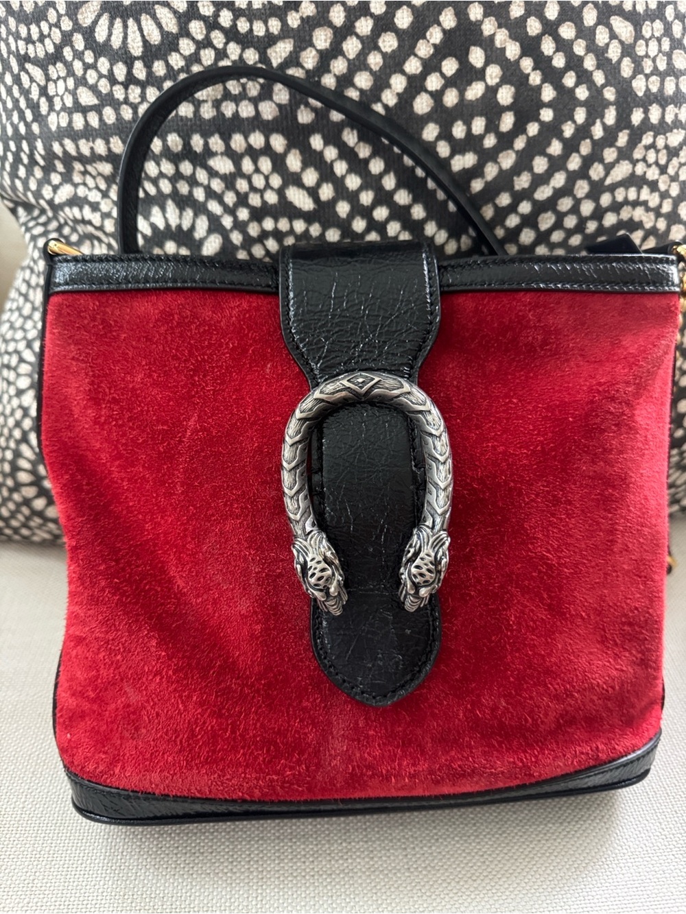 GUCCI Red Suede Medium Dionysus Bucket Bag - Picture 3 of 13